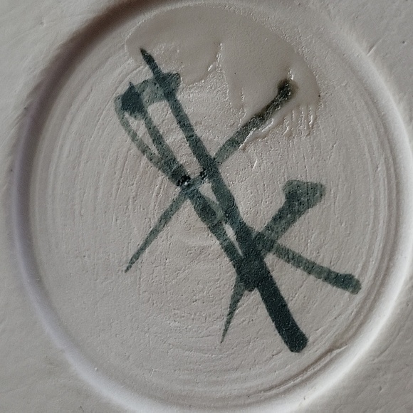 Studio Pottery Serving Plate With Attached Dipping Bowl - Picture 7 of 7